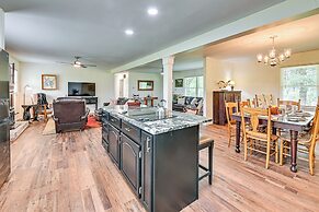 11 Mi to Danville: Family Home in Lancaster