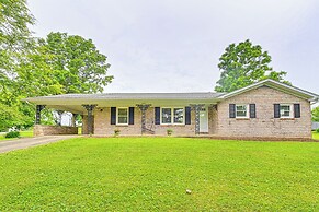 11 Mi to Danville: Family Home in Lancaster