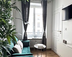 1587 Charonne