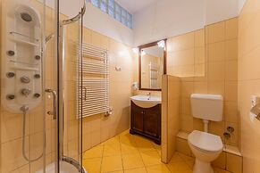 Oázis Hotel Apartments