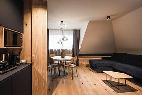 The Post Mountain Residence