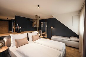 The Post Mountain Residence