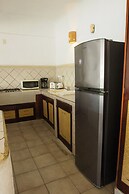 Apt. with Jacuzzi Ixt. Zihuatanejo 3 BR