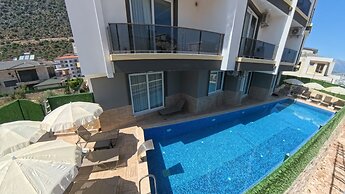 Hillfort Suites Apart Otel