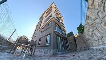 Hillfort Suites Apart Otel