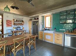 Uzun Ev by Ertem Homes