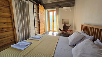 Uzun Ev by Ertem Homes