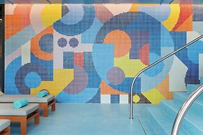 Moxy Alfragide Lisboa