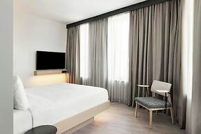 Moxy Alfragide Lisboa