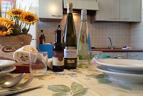 Welcoming Flat 50mt From the Beach-rosolina