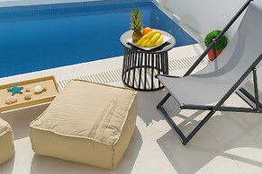 SantoNight Luxury Villas
