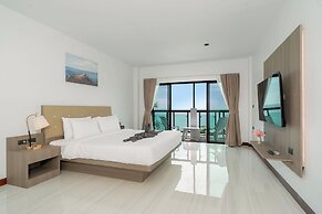 The Hideout Beachfront