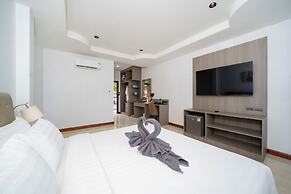 The Hideout Beachfront