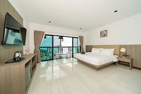 The Hideout Beachfront