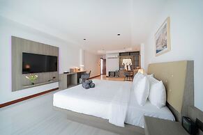 The Hideout Beachfront