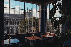 Dunedin House- Boutique Hotel