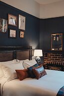 Dunedin House- Boutique Hotel