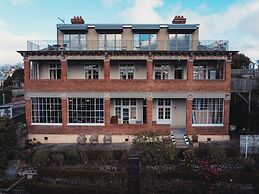 Dunedin House- Boutique Hotel