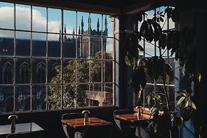 Dunedin House- Boutique Hotel