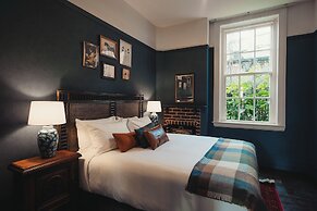 Dunedin House- Boutique Hotel
