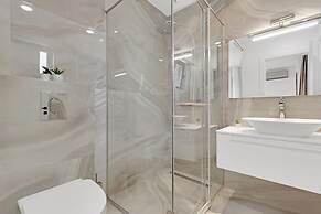 Victoriei Luxury