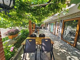 Melanur Pansiyon