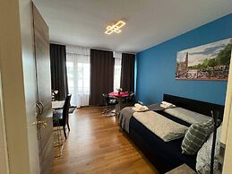 Riverside Retreat in Koblenz