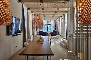 SeiSensi Luxury Beach Villa