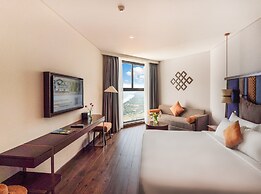 Mandala Oceanfront Driftwood Apartment