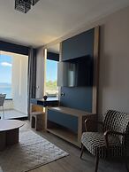 Seastar Apartments