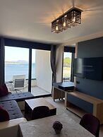 Seastar Apartments