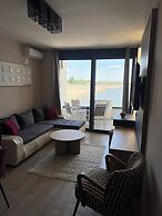 Seastar Apartments