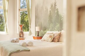 Villa Thor A Majestic 100-year-old Manor