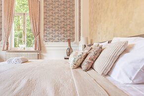Villa Thor A Majestic 100-year-old Manor