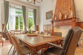 Villa Thor A Majestic 100-year-old Manor