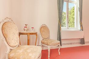 Villa Thor A Majestic 100-year-old Manor