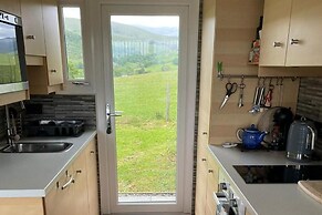 Snowdonia 1-bed Chalet, Sleeps 2, Stunning Views