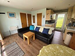 Snowdonia 1-bed Chalet, Sleeps 2, Stunning Views