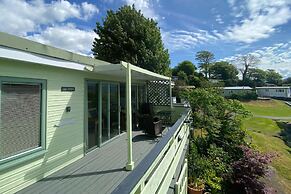Snowdonia 1-bed Chalet, Sleeps 2, Stunning Views