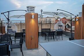 MEFOLINKEL SUITS HOTEL