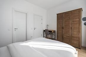 Uphome Suites