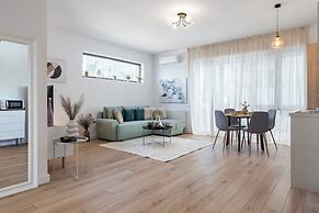 Uphome Suites