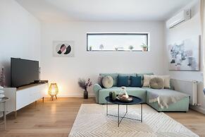 Uphome Suites