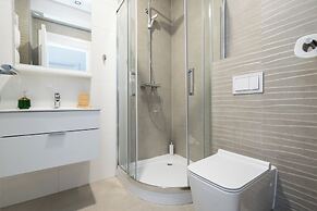 Uphome Suites