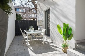 Uphome Suites