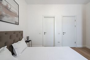 Uphome Suites