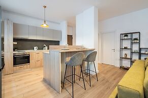 Uphome Suites