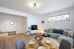 Uphome Suites