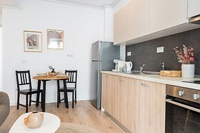 Uphome Suites