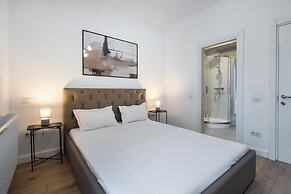 Uphome Suites
